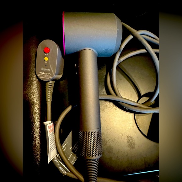 Dyson Hair Refurbished Dyson Hair Dryer Does Not Damage Your Hair